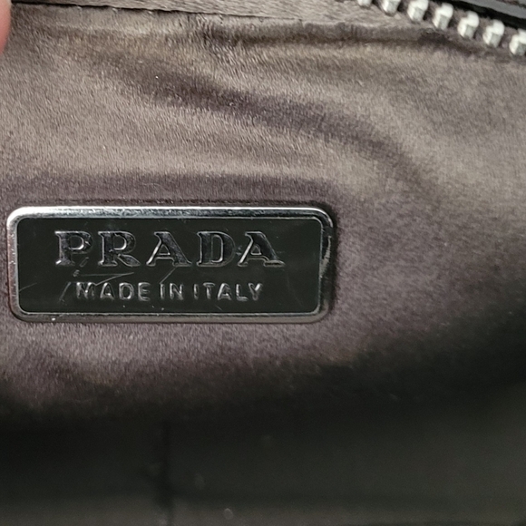 Prada Patent Pouch - With Authentication - Picture 5 of 10